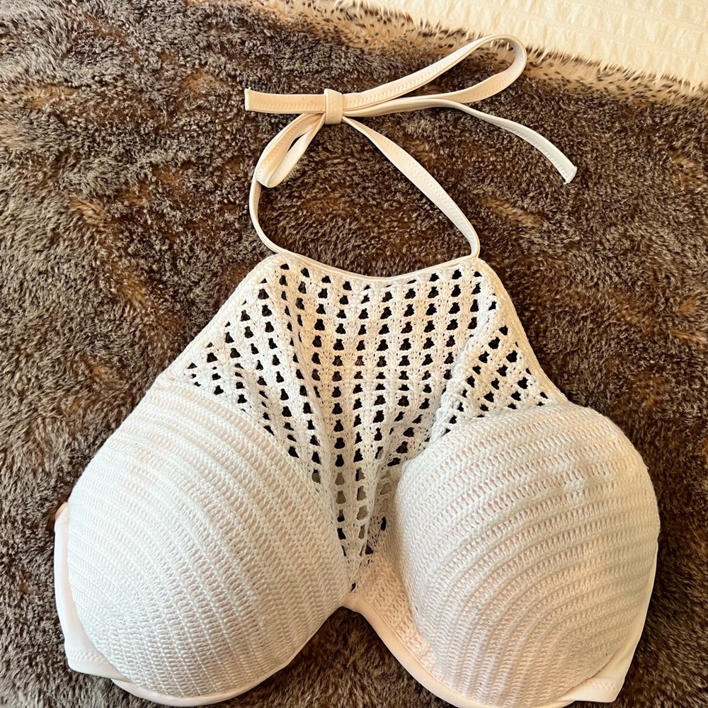 Shade Shores White Crochet Swimsuit Top 36D